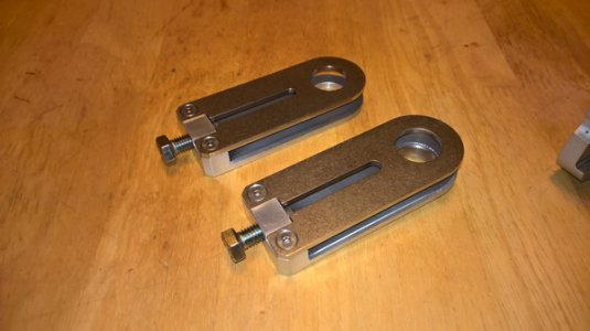 Axle_Tensioners_05.jpg