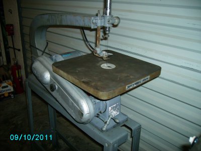 delta 40-440 scroll saw 002.jpg