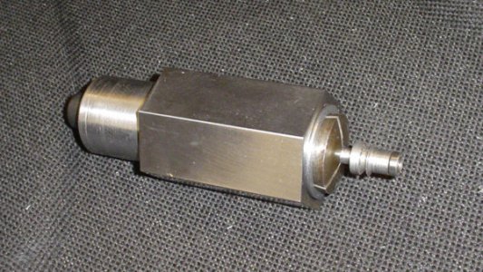 Adaptors and R8 collet.jpg