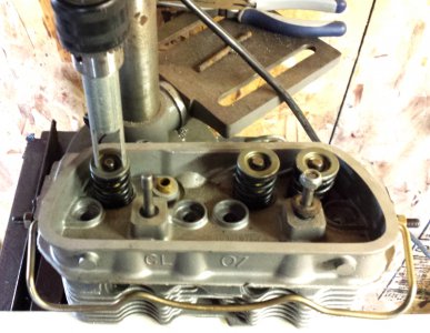 VW Valve Spring Compressor.jpg