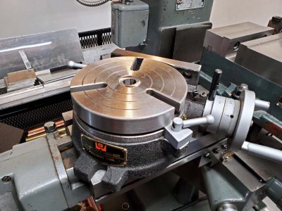 6 inch rotary table.jpg