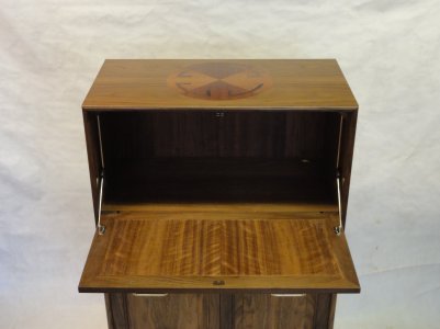 walnut desk e.jpg