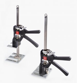 03K1830-pair-of-viking-arm-assembly-jacks-f-0060.jpg