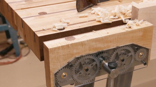 Workbench with Turbo Vise.jpg