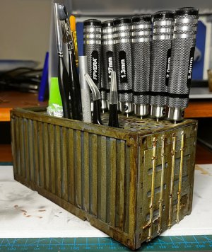 Paint brush holder.jpeg