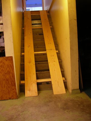 25_Stairway_Ramp_Inside_01.JPG