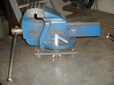 Swivel base 8.JPG