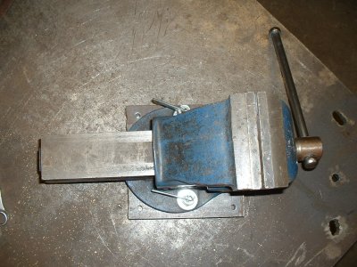 Swivel base 9.JPG