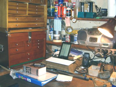 Work Bench 4.jpg