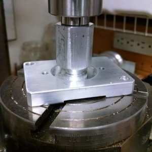 Centering the workpiece